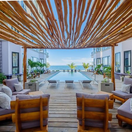 Diamante Beachfront Suites San Pedro  Exterior foto