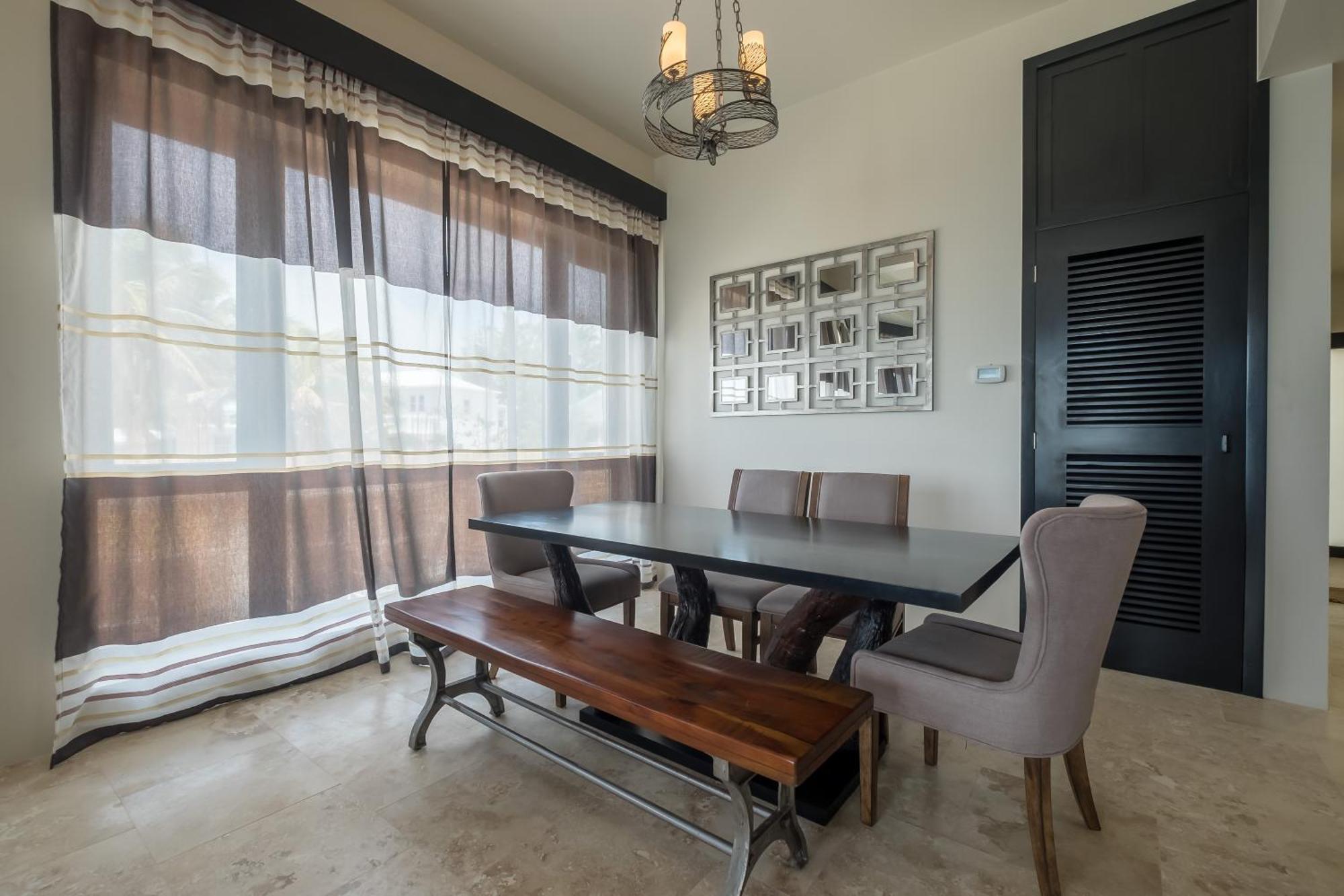 Diamante Beachfront Suites San Pedro  Exterior foto