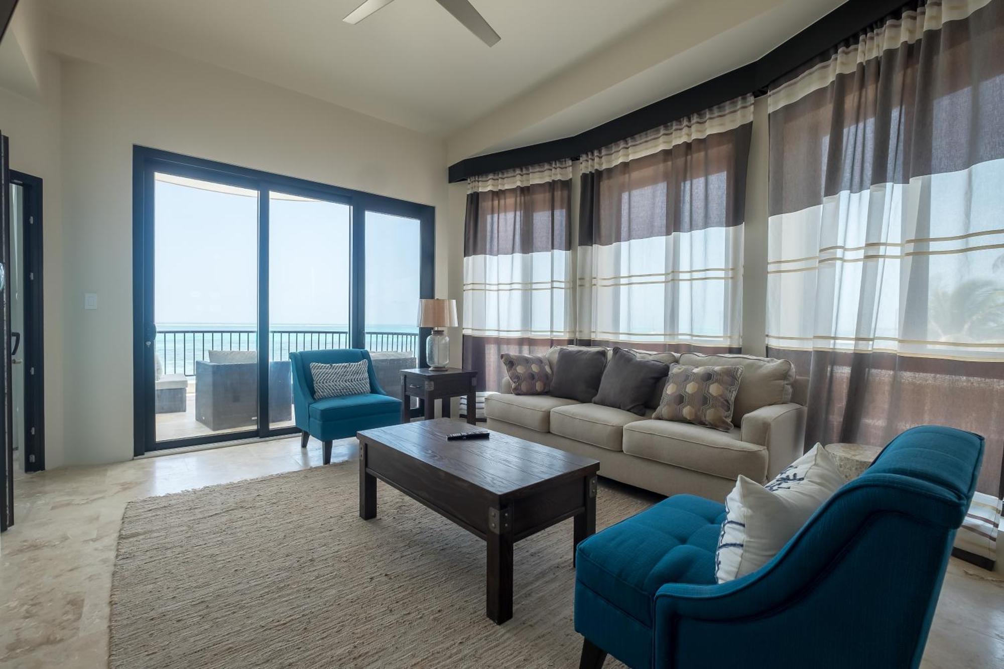 Diamante Beachfront Suites San Pedro  Exterior foto