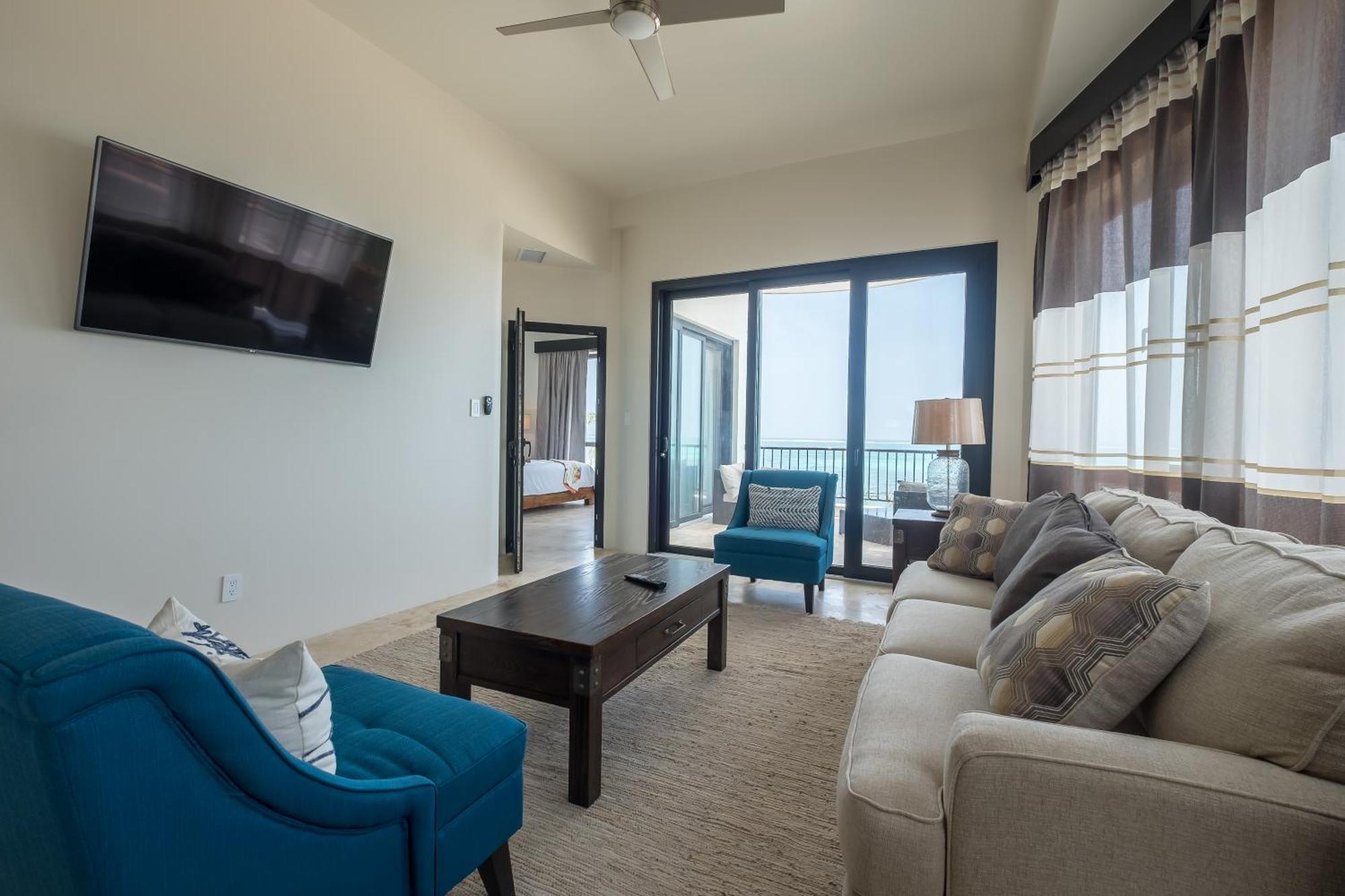 Diamante Beachfront Suites San Pedro  Exterior foto